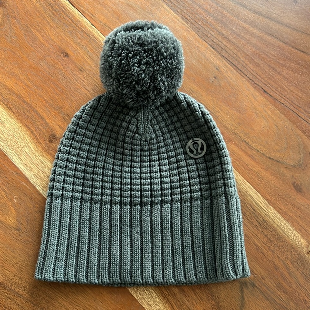 Lululemon wool beanie